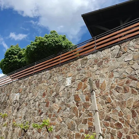 Truth Wines House